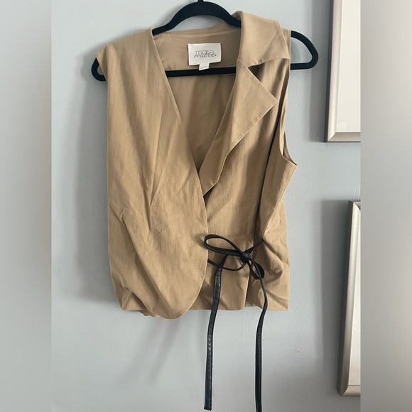 Anthropologie Tan Wrap Blouse with Black Tie, Size Large - Picture 8 of 8